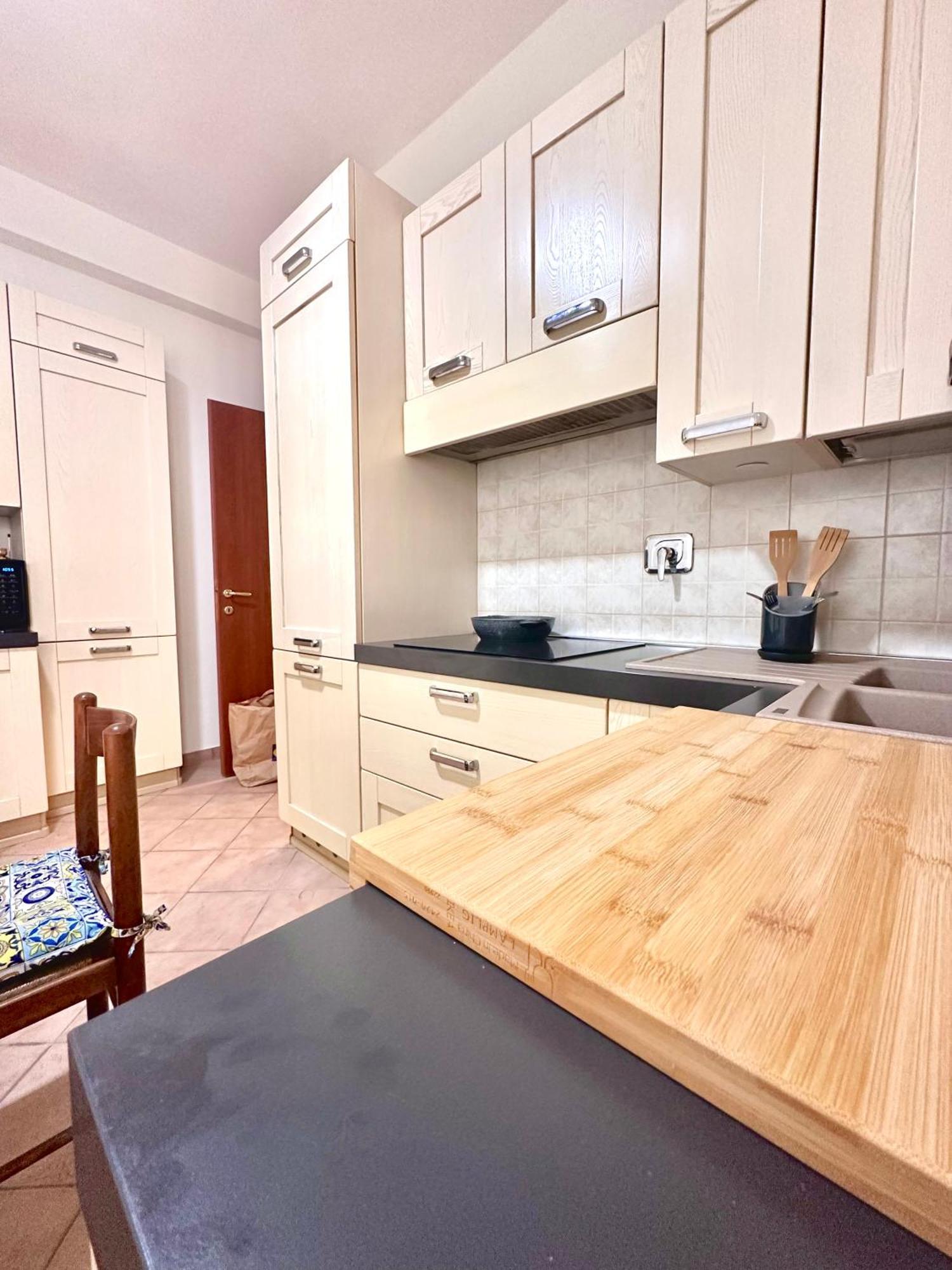 Dude House - Spacious New Flat Near Metro A Station Rome Exterior photo